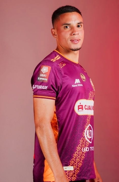 David González